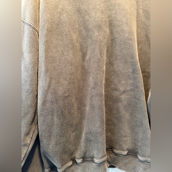 A&F washed black crew neck - Picture 5 of 11